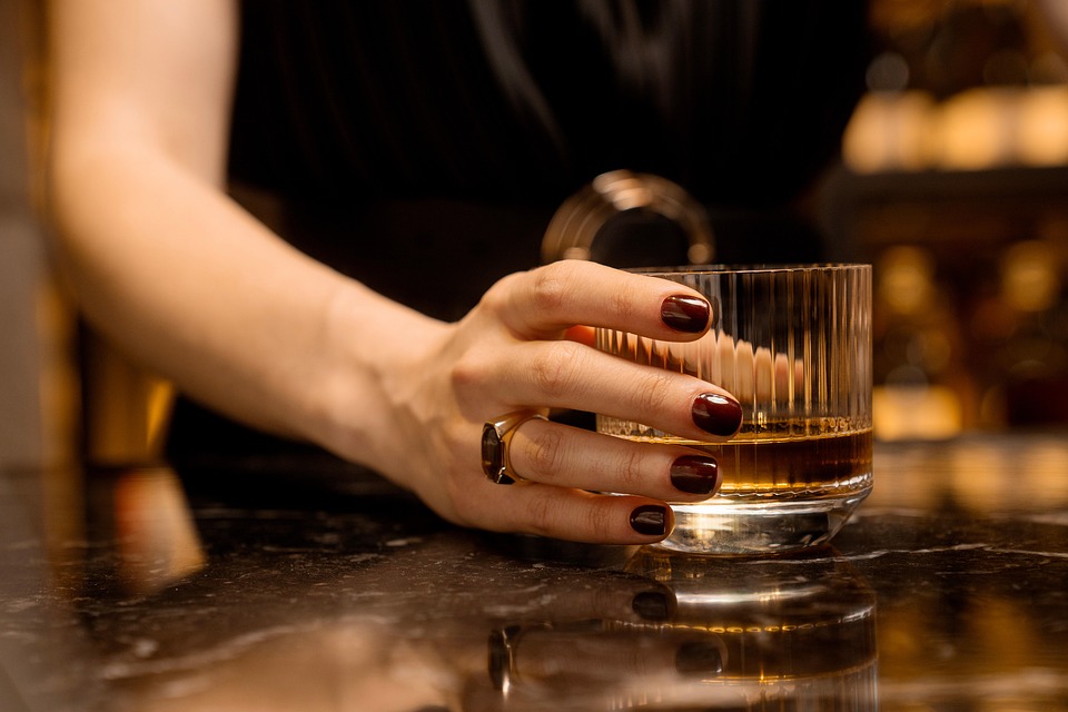 Essential Bar Manager CV Template: Stand Out in the UK Hospitality Industry
