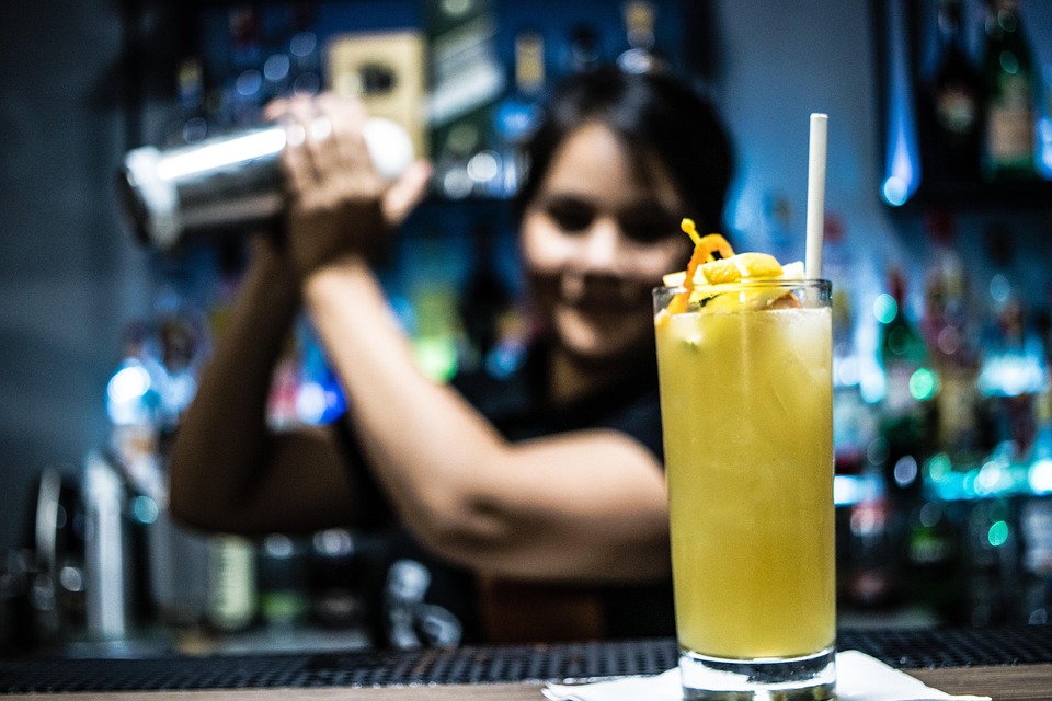 Ultimate Bartender Interview Guide: Tips and Questions for Success in the UK