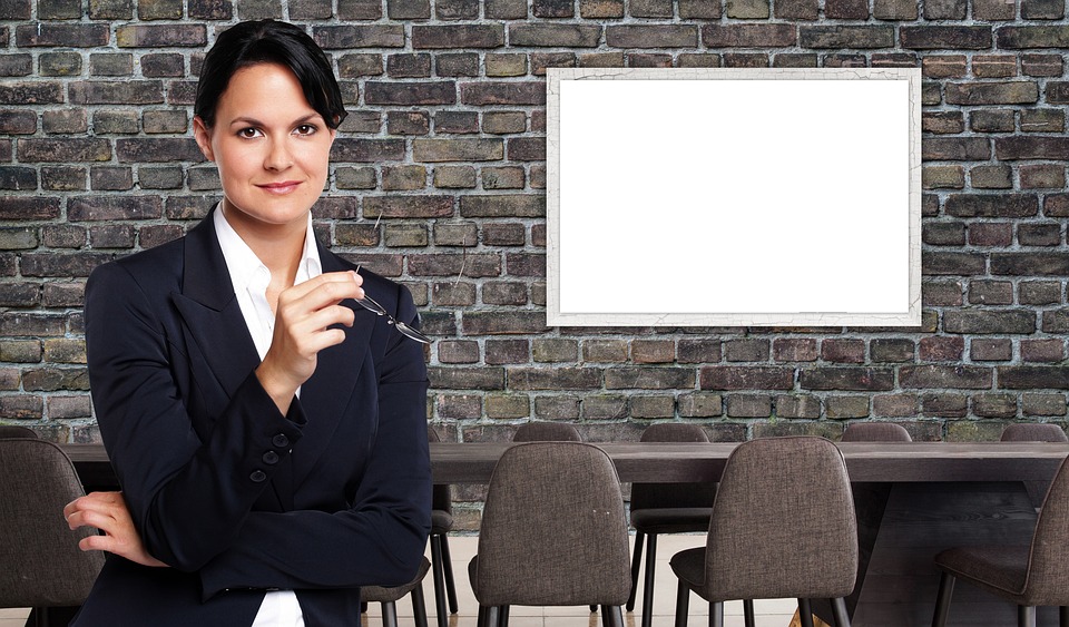 Essential Interview Guides for Aspiring General Managers: Tips for Success