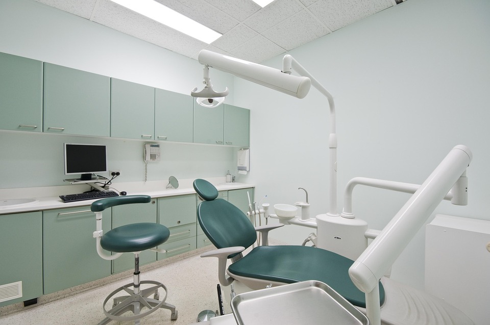 Navigating Your Dental Career: Essential Roadmaps for Aspiring Dentists in the UK