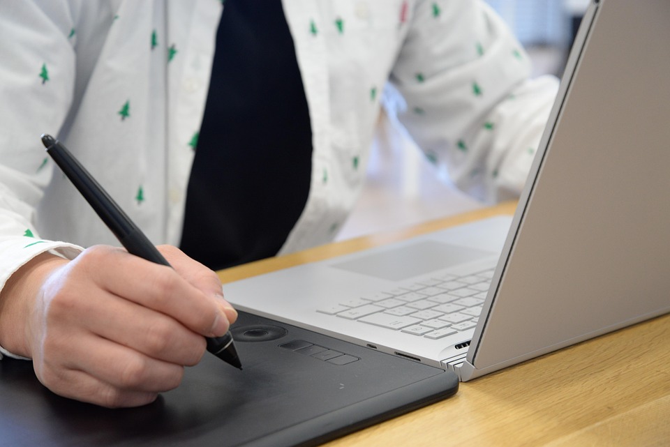 Crafting the Perfect Illustrator Cover Letter: Tips for Success in the UK Job Market