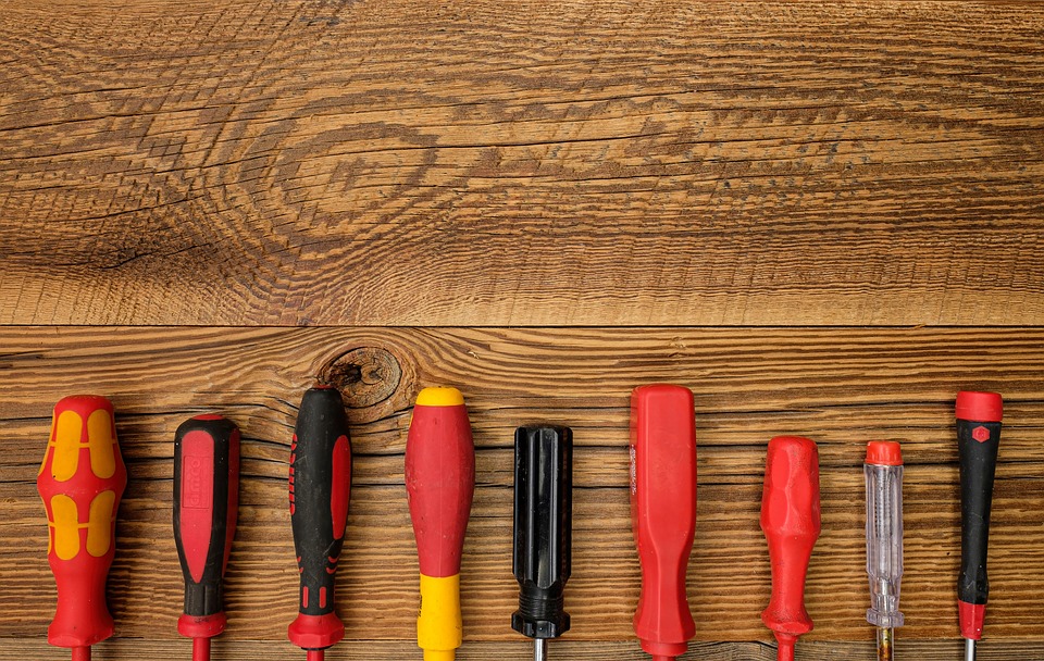 Crafting the Perfect Electrician Cover Letter: Tips and Examples for UK Job Seekers