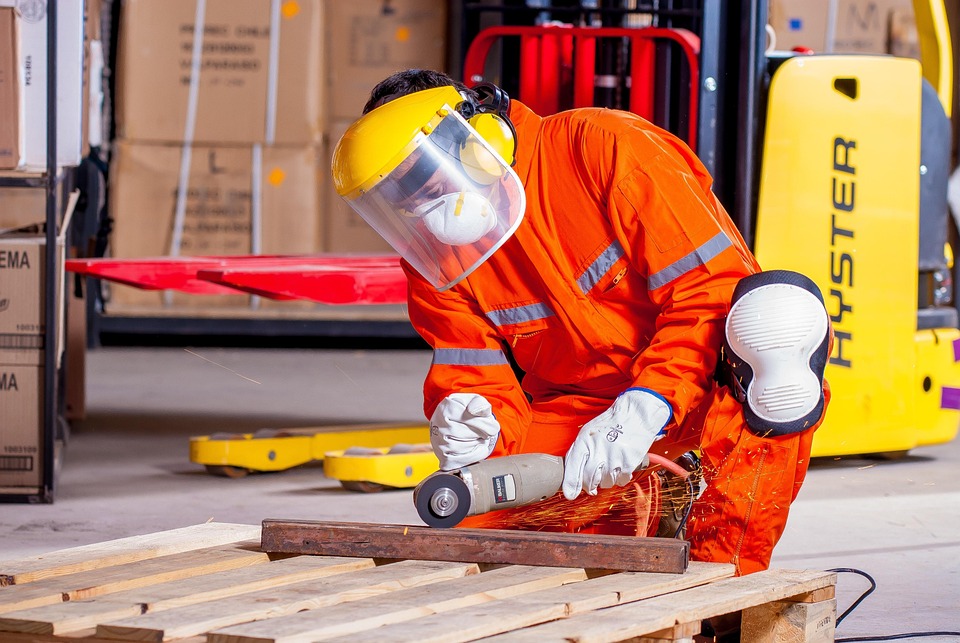 Navigating Your Career Roadmap as a Factory Worker: Essential Steps for Success