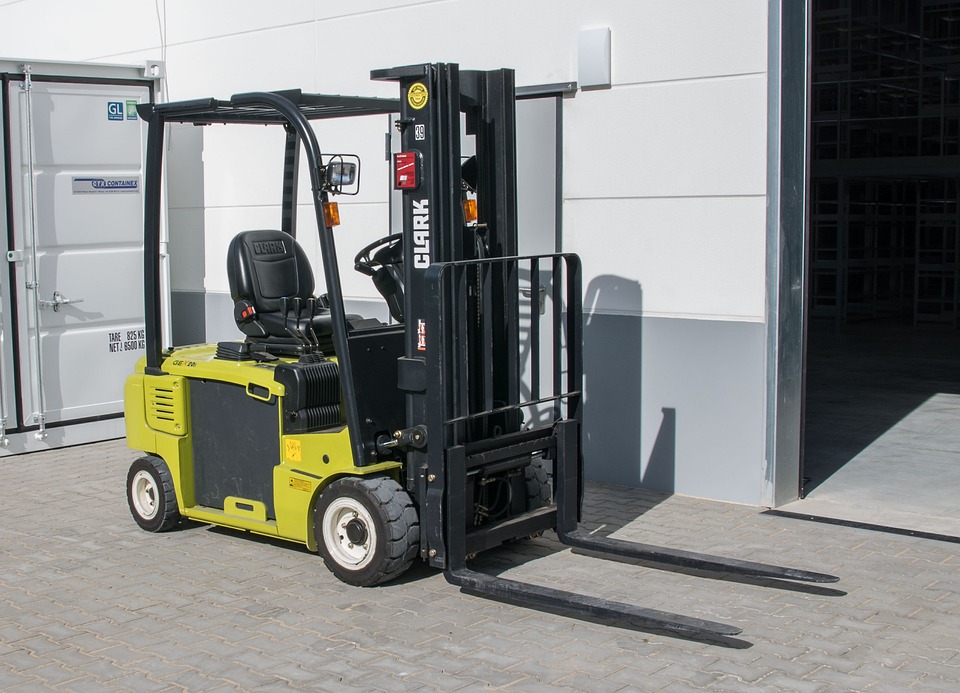 Navigating Your Career Roadmap as a Forklift Operator: Essential Tips and Pathways for Success