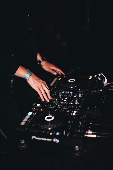 Essential Sound Engineer Resume Template: Crafting Your Path to Success in the Audio Industry
