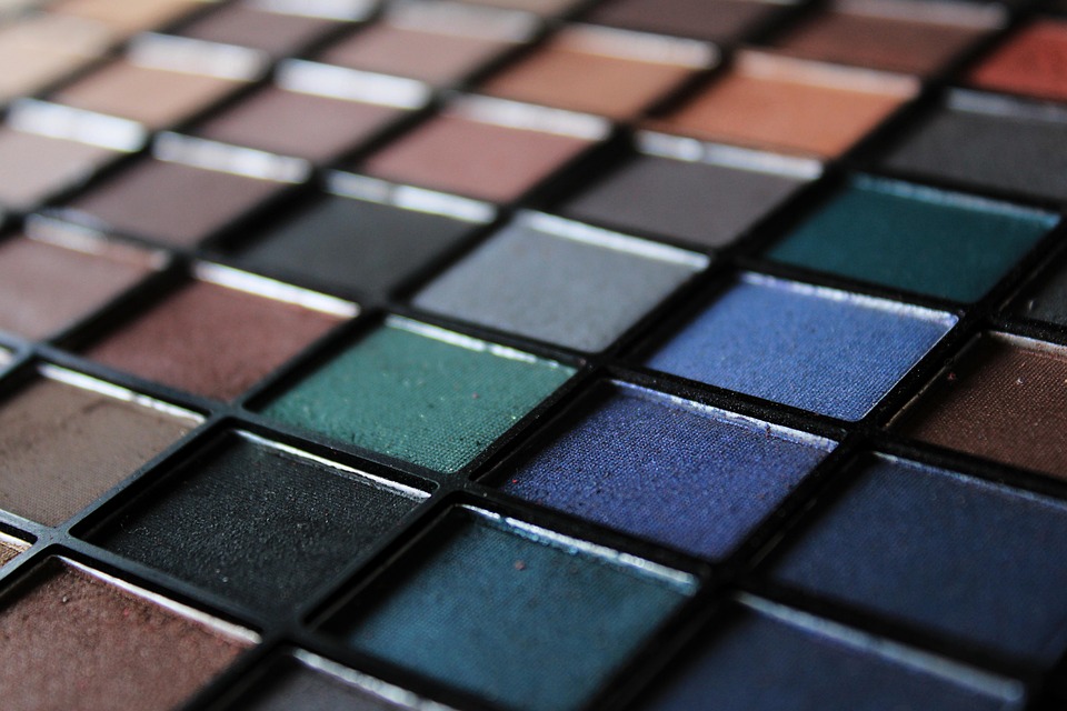 Ultimate Career Roadmap for Aspiring Make-up Artists: Steps to Success in the Beauty Industry