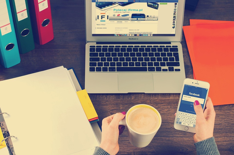 Crafting the Perfect Cover Letter for a Social Media Manager Role: Top Tips and Templates