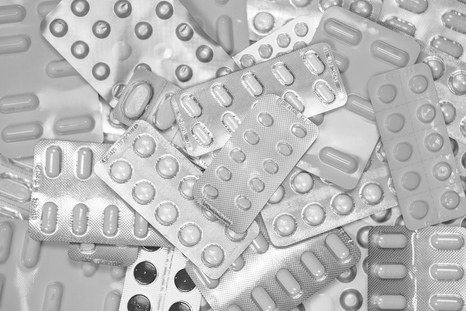 Navigating Your Career Path: A Comprehensive Guide to Becoming a Pharmacy Technician in the UK