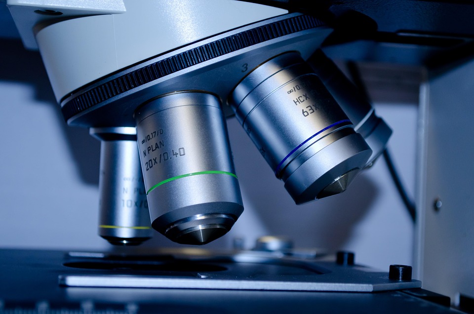 Crafting the Perfect Cover Letter for a Medical Laboratory Assistant Role: Tips and Examples