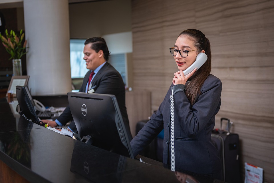 Essential Medical Receptionist Resume Template: Stand Out in the UK Job Market