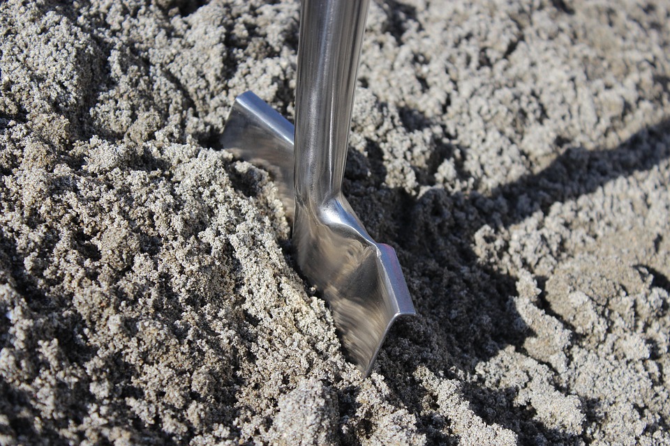 Navigating Your Career as a Landscaper: Essential Roadmaps for Success in the UK