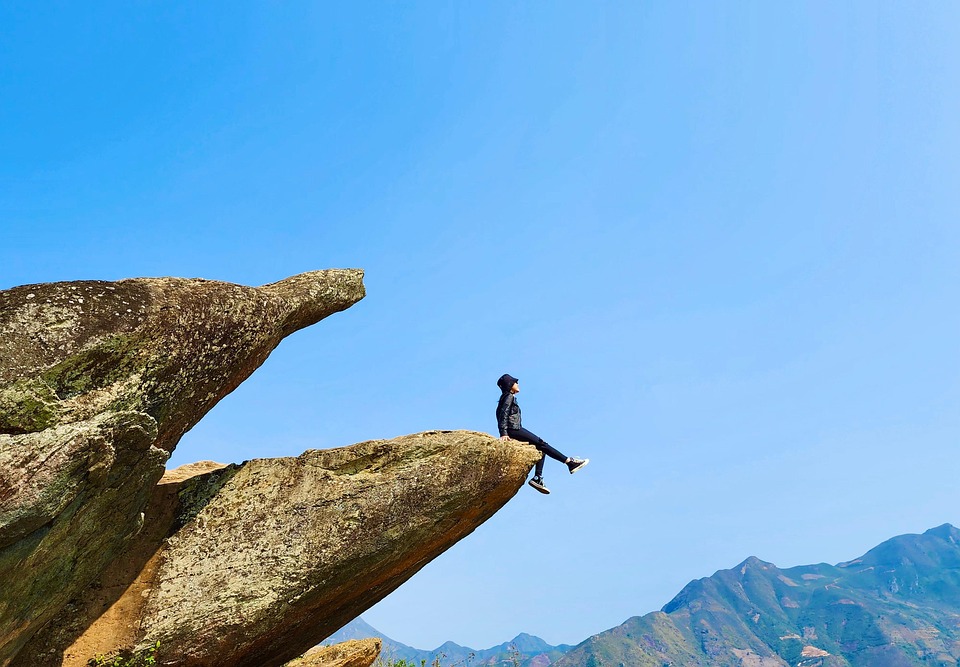 Crafting an Impactful Cover Letter for Risk Analyst Positions: Essential Tips and Examples