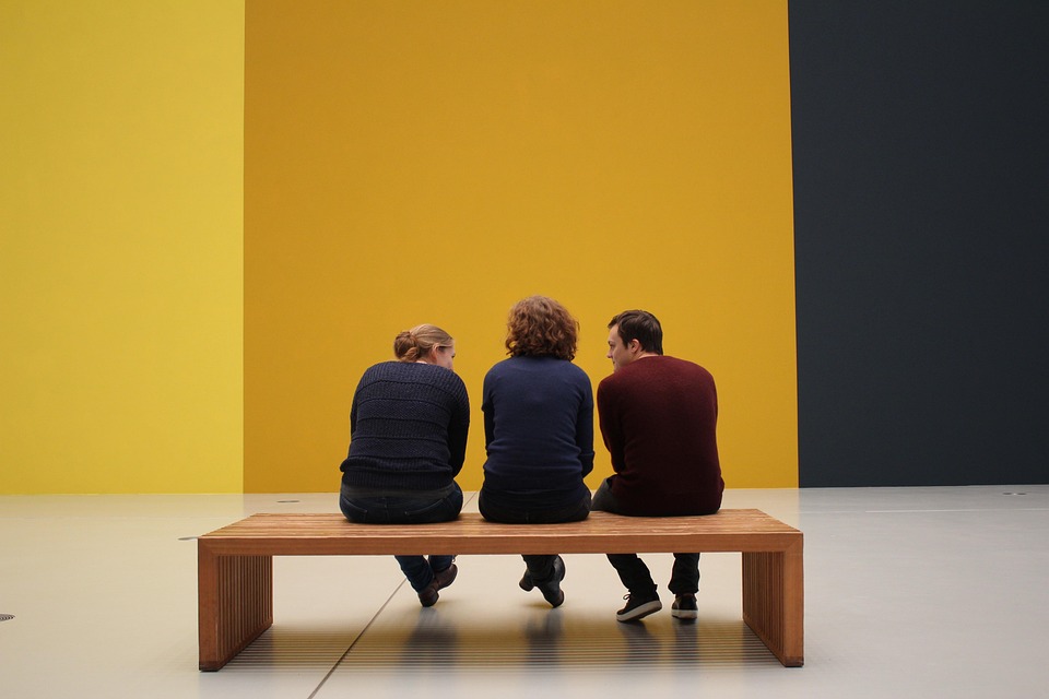 Essential Interview Guides for Aspiring Museum Curators: Tips and Insights