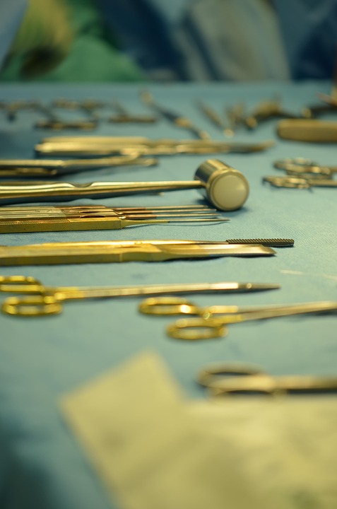 Crafting a Winning Cover Letter for Surgeons: Tips and Examples for Success