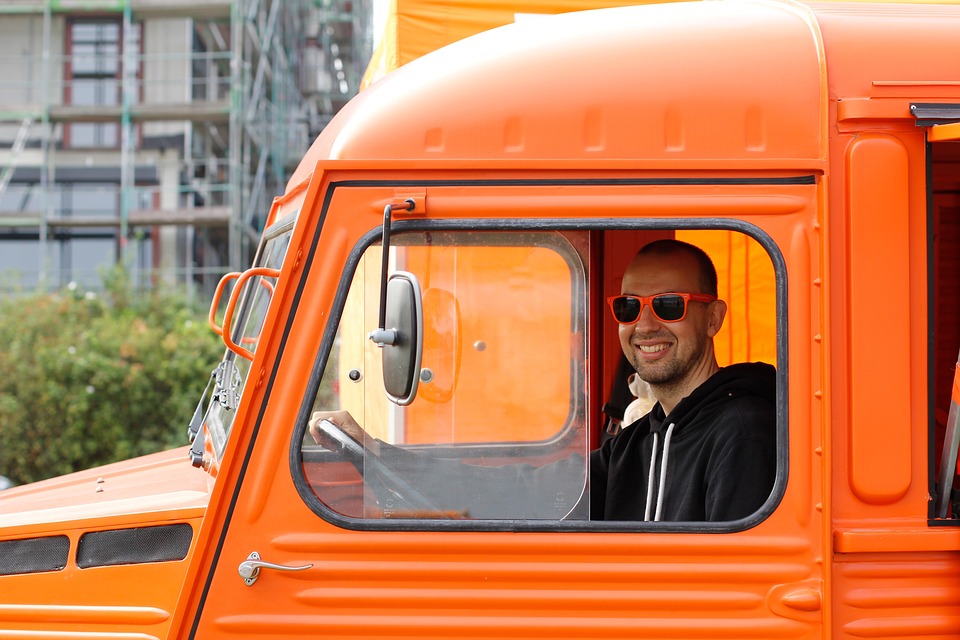 Navigating Your Career Path: A Comprehensive Roadmap for Aspiring Truck Drivers in the UK