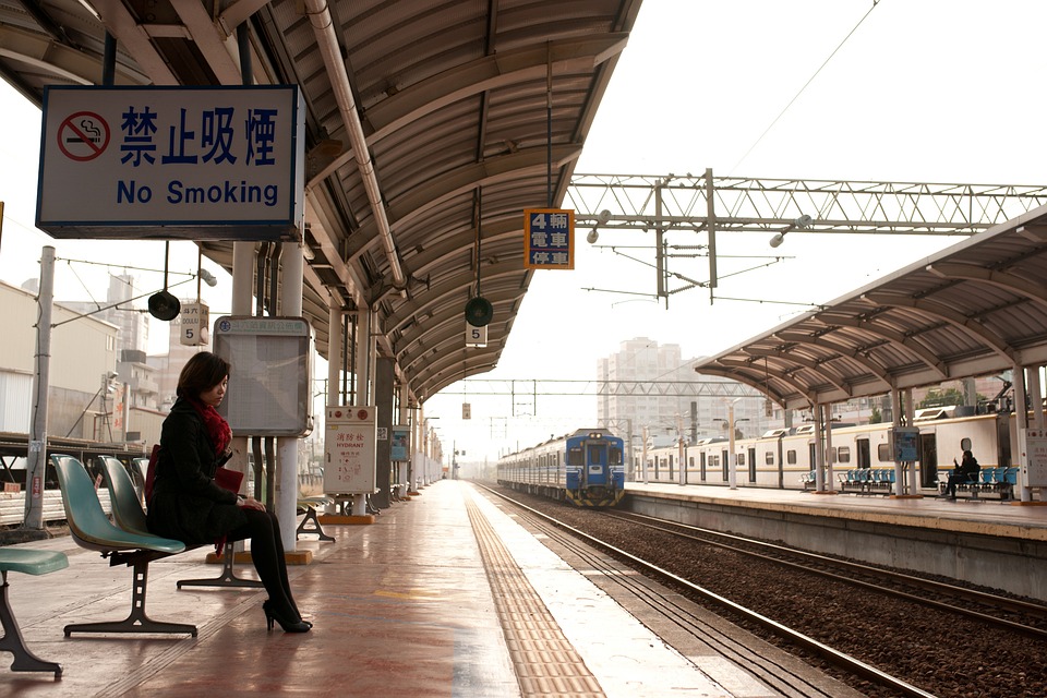 How to Craft an Impressive Train Driver Cover Letter: Tips and Examples for Success