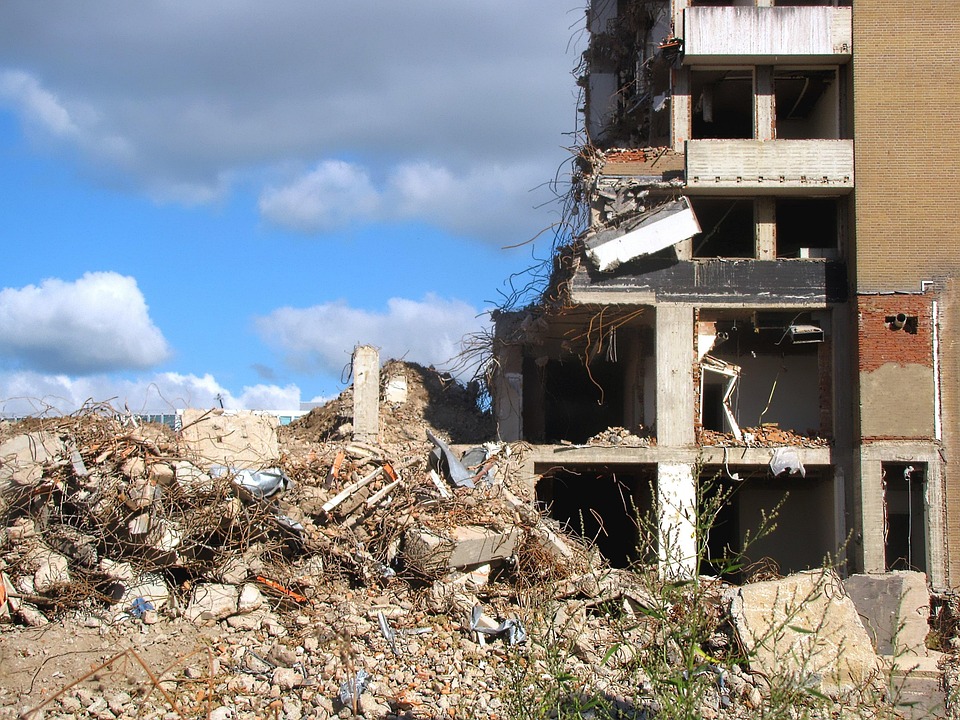 Essential Interview Guide for Demolition Operatives: Tips for Success in the UK Job Market